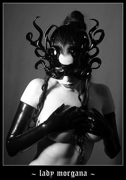 Lady Morgana, mod&egrave;le gothique, fetish