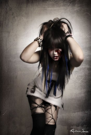 Zombie, par Dosis (Rebecca Saray)